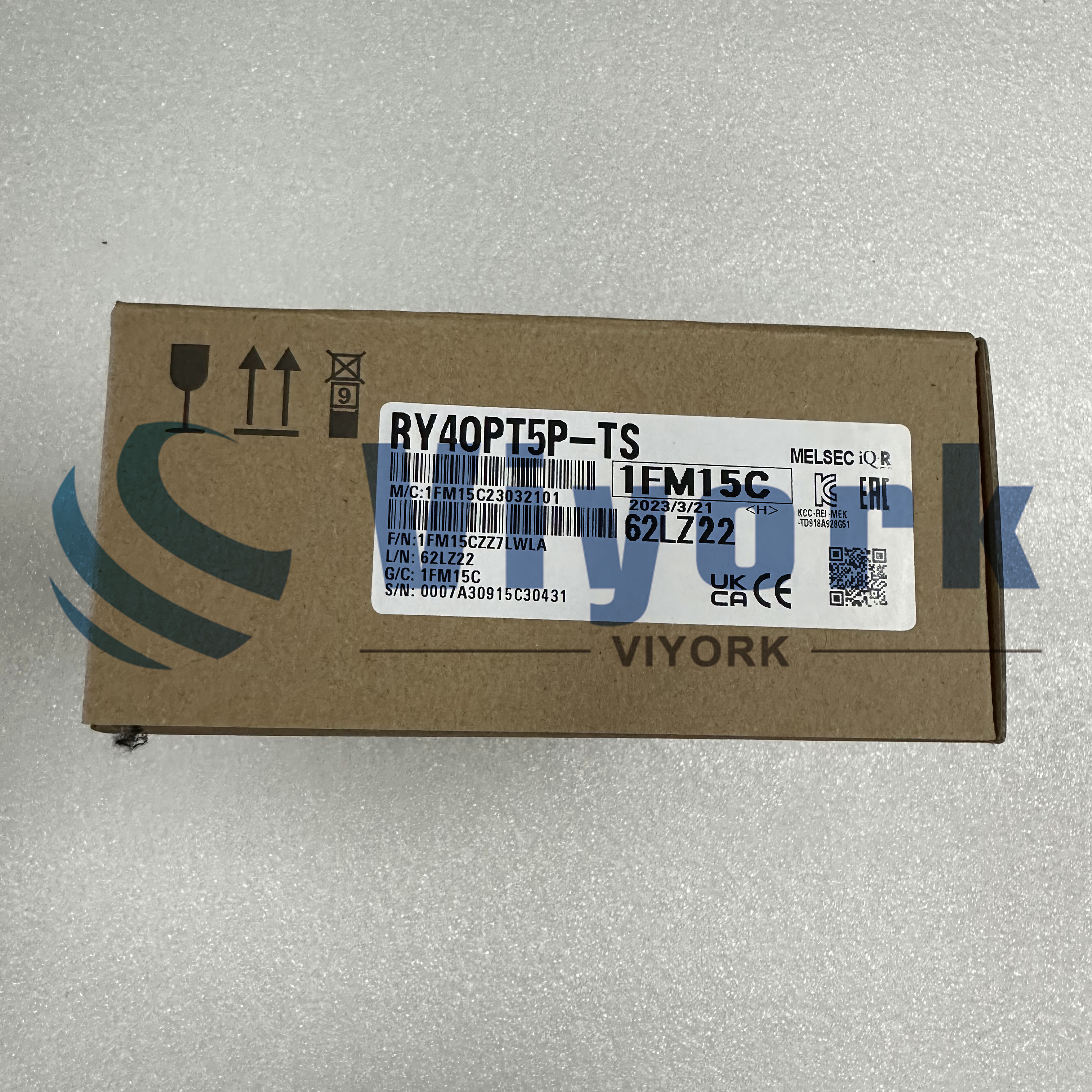 Mitsubishi RY40PT5P-TS PLC MODULE NEW