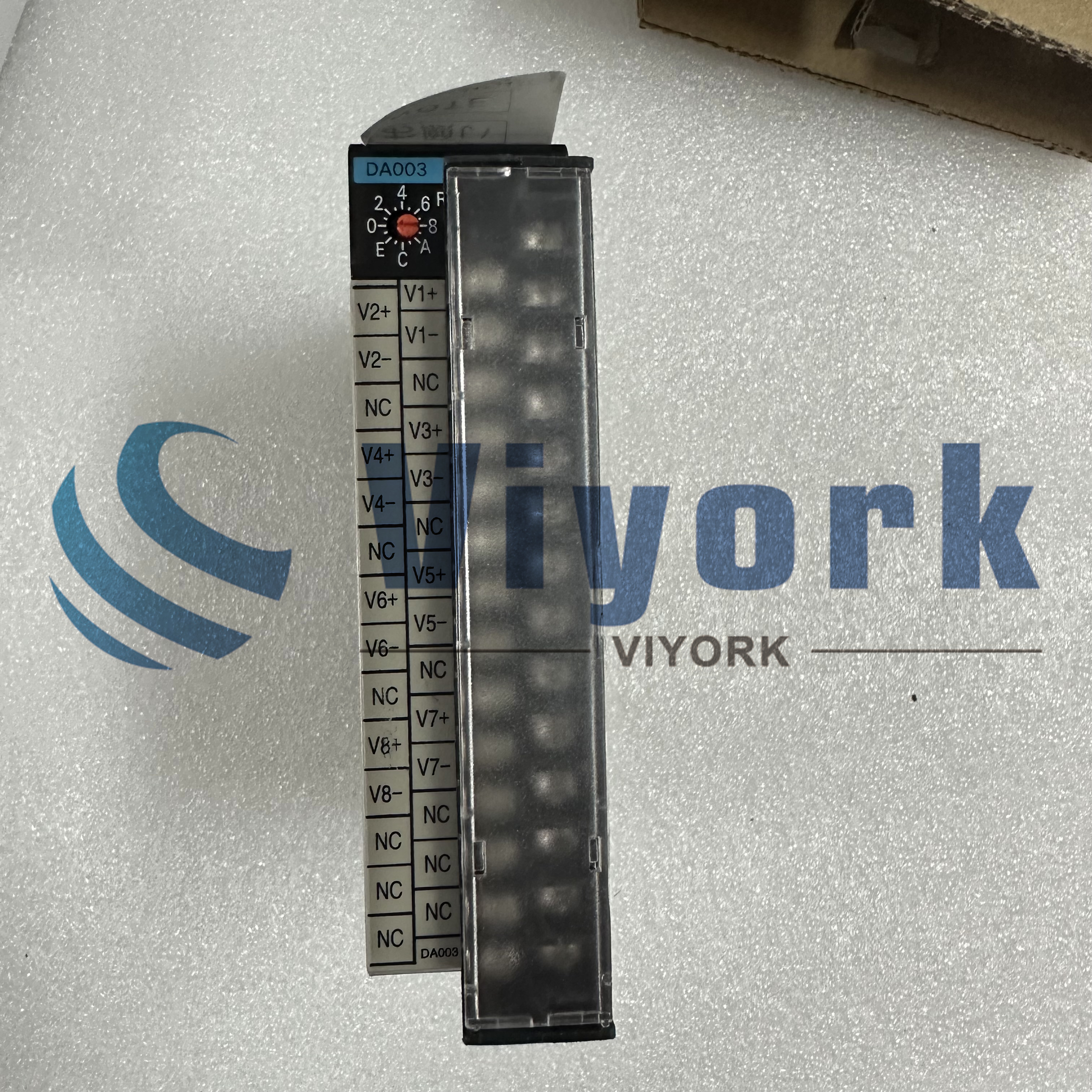 Omron C200H-DA003 INPUT MODULE NEW