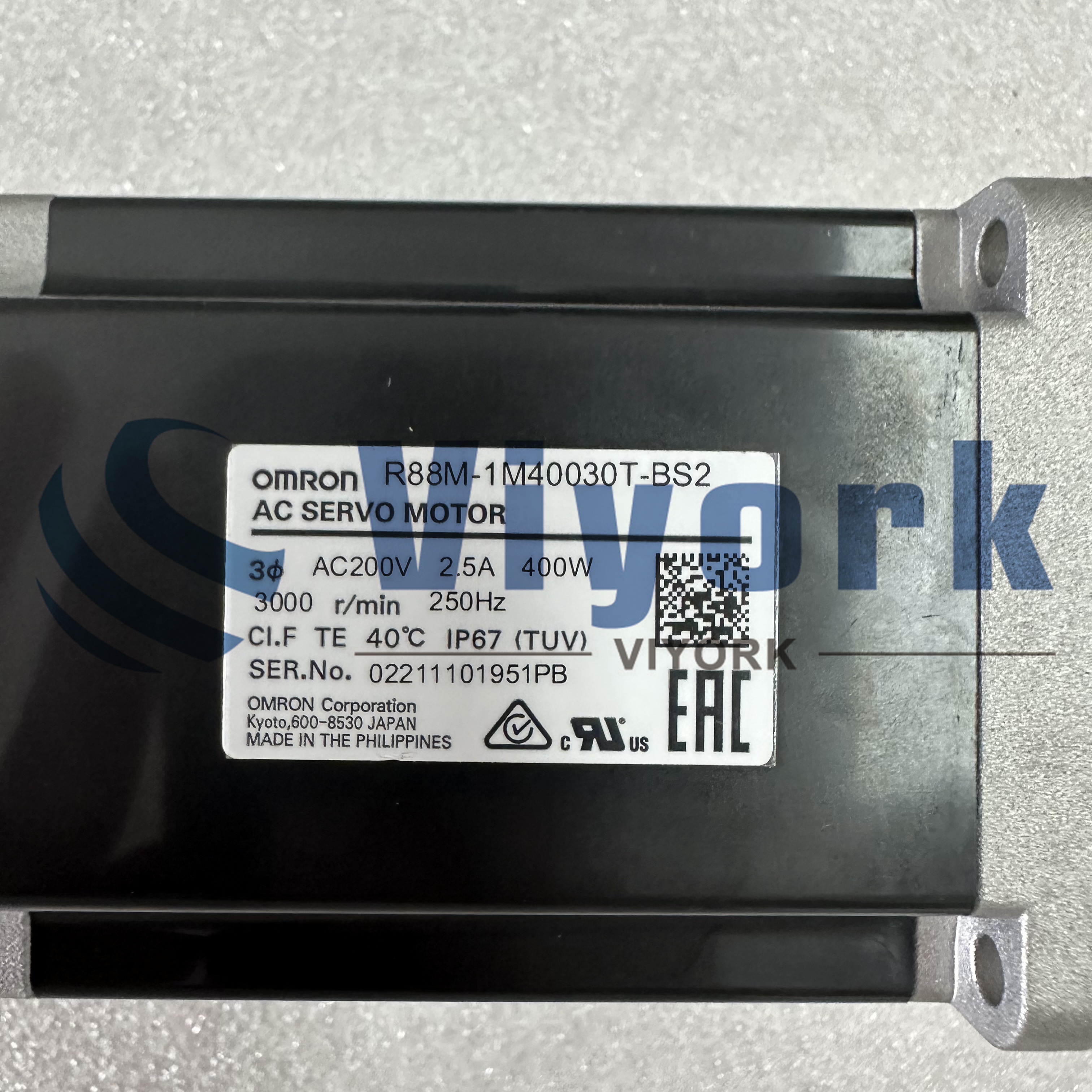 Omron R88M-1M40030T-BS2 AC SERVO MOTOR