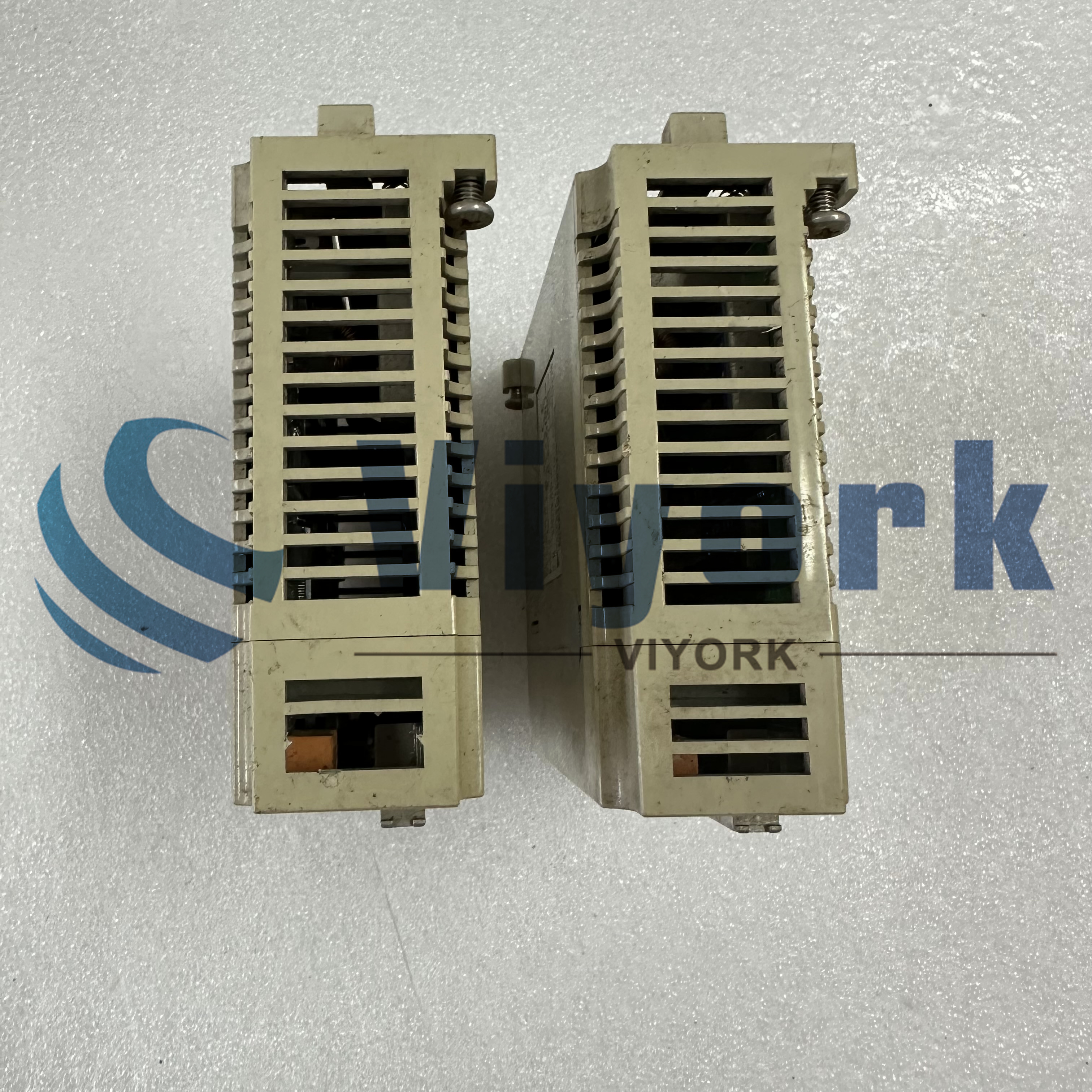 Yaskawa JEPMC-MC220 AC SERVO DRIVE