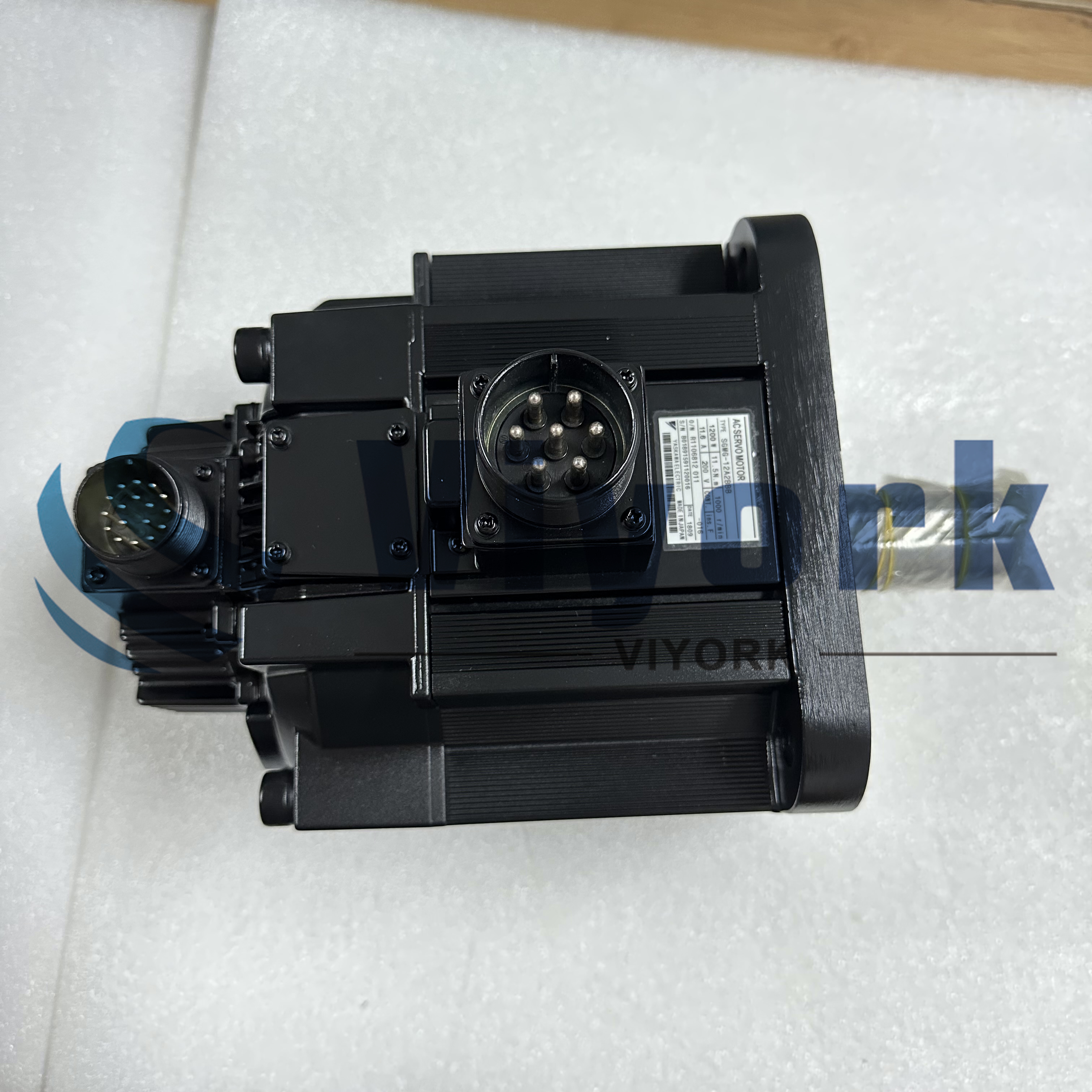 Yaskawa SGMG-12A2BBB AC SERVO MOTOR NEW