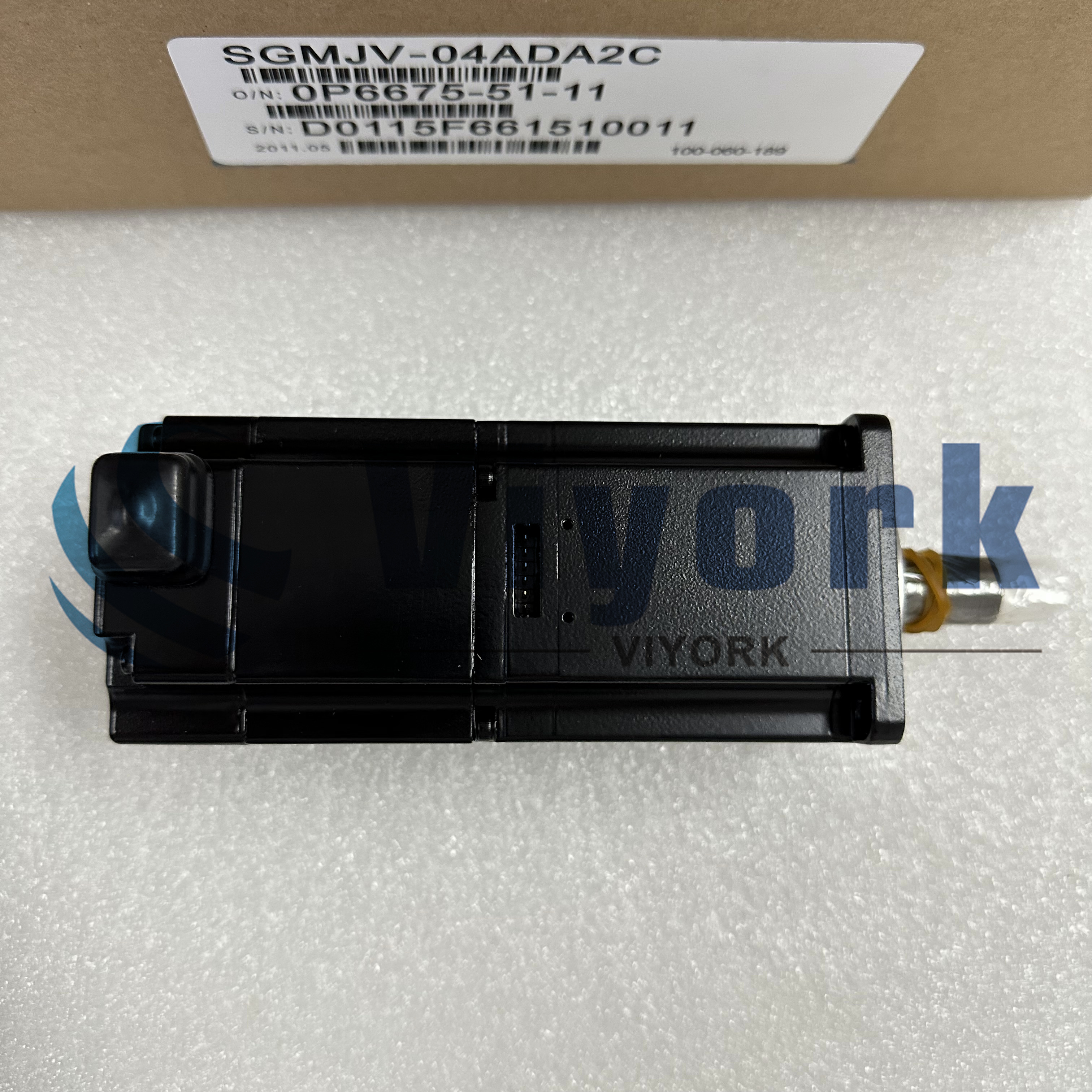 Yaskawa SGMJV-04ADA2C AC SERVO MOTOR NEW