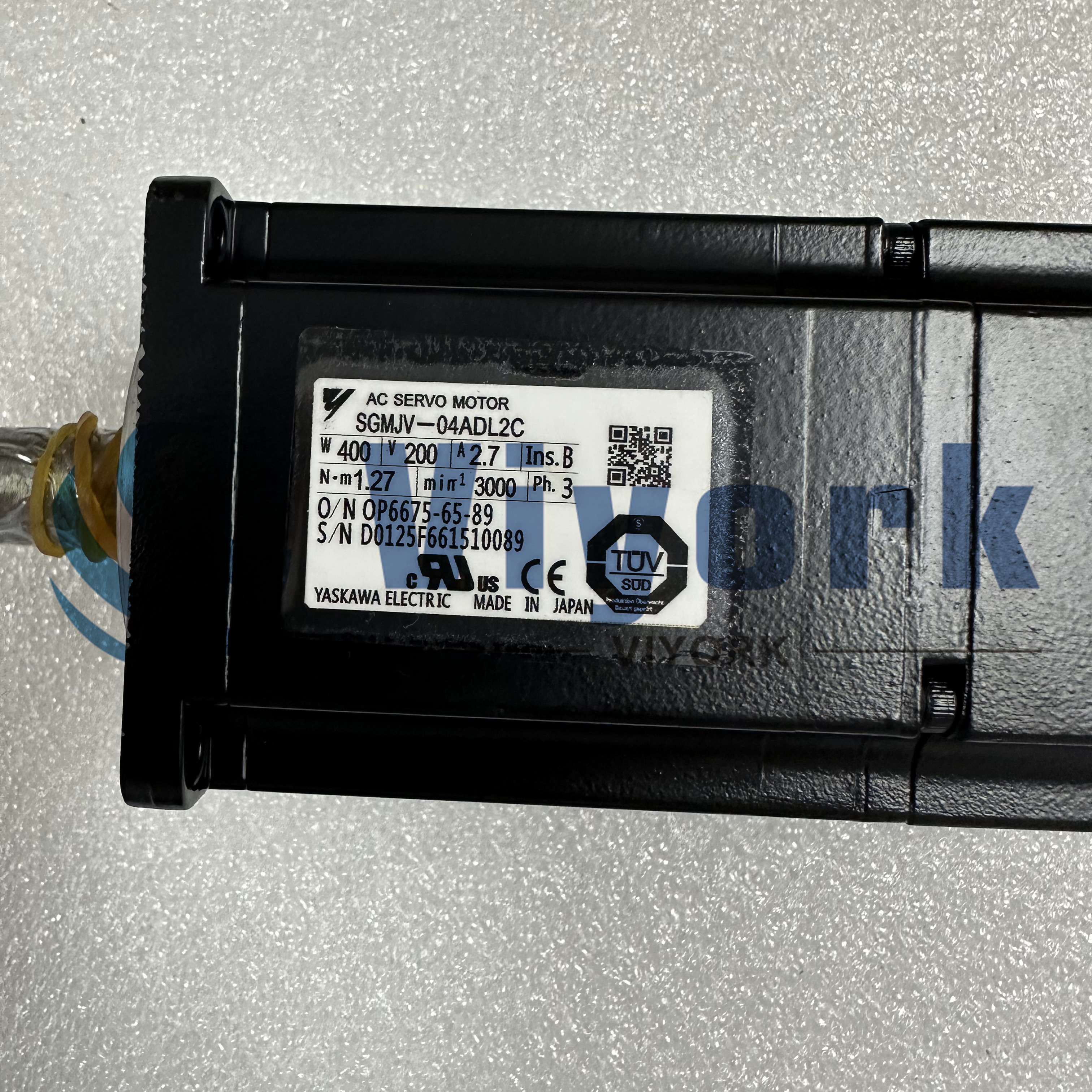 Yaskawa SGMJV-04ADL2C AC SERVO MOTOR NEW