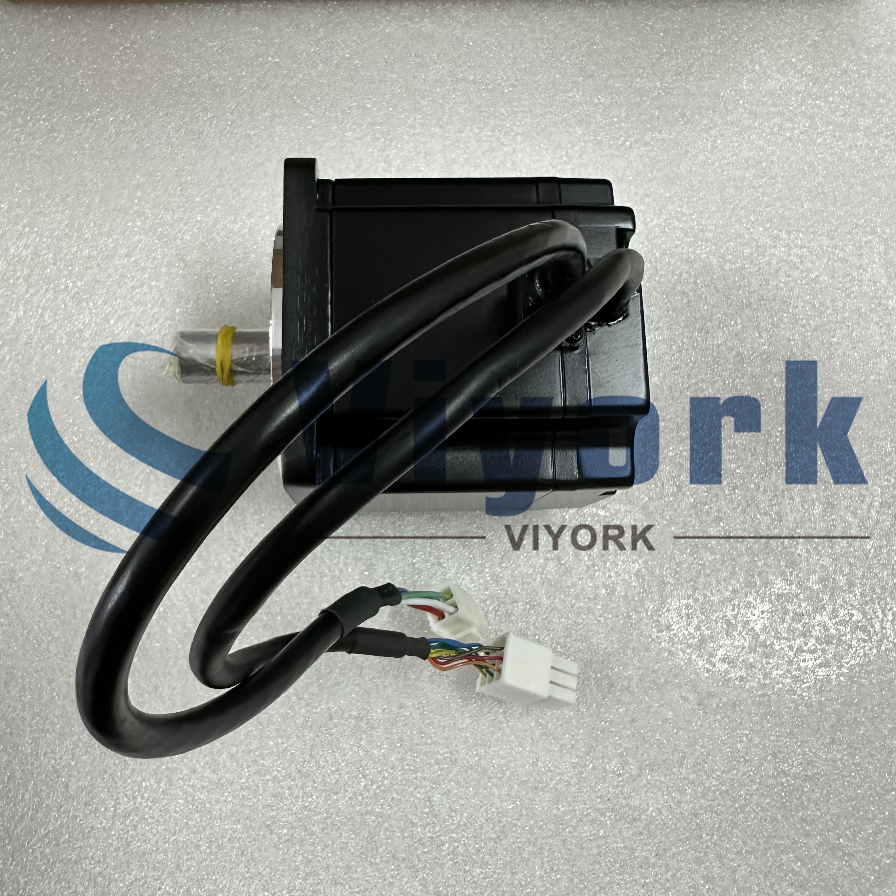 SGMP-04V316 AC SERVO MOTOR NEW