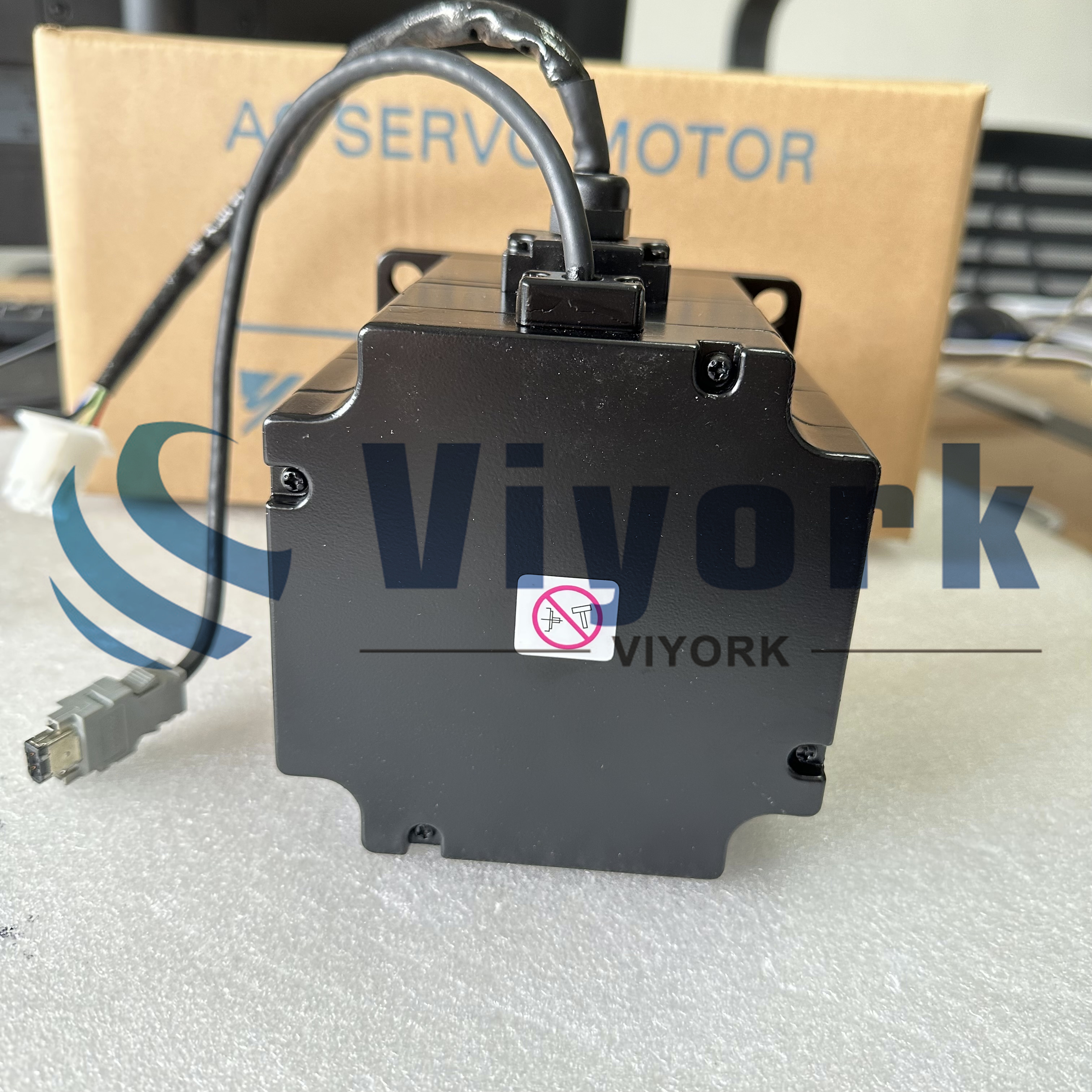 Yaskawa SGMPH-08AAA4B AC SERVO MOTOR 750W 200V NEW