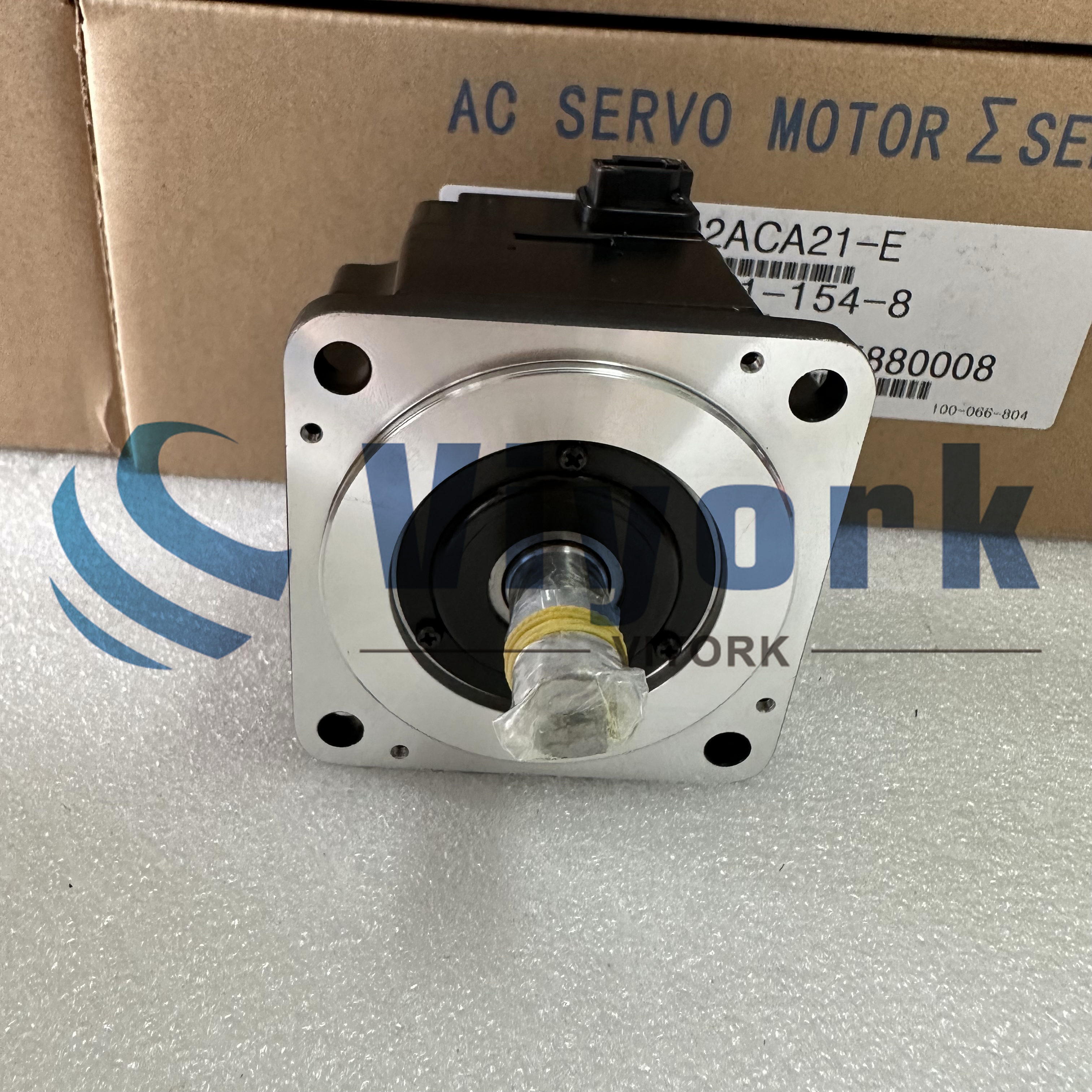 Yaskawa SGMPS-02ACA21-E AC SERVO MOTOR 200W 200V NEW