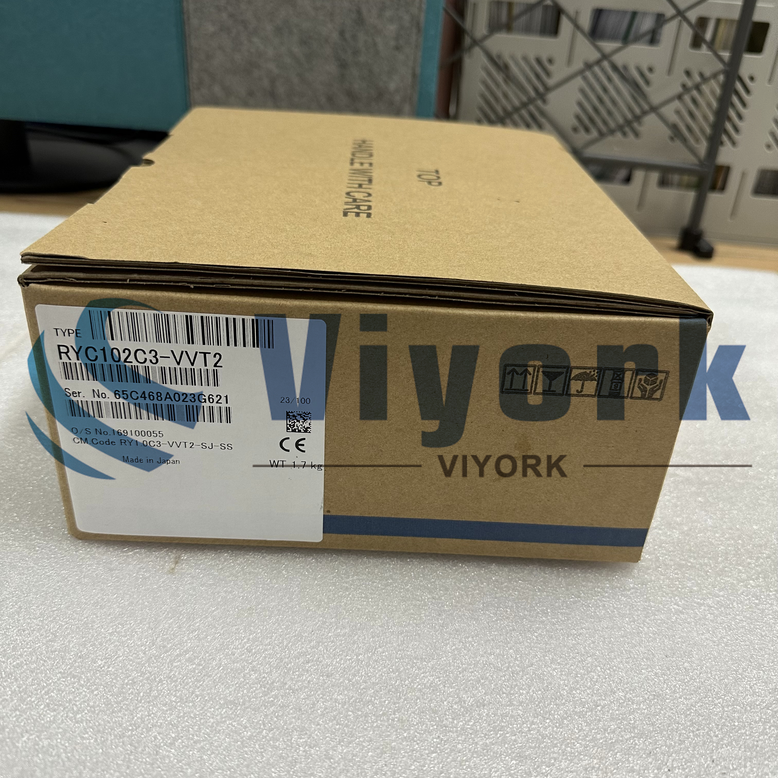 FUJI RYC102C3-VVT2 SERVO DRIVE NEW