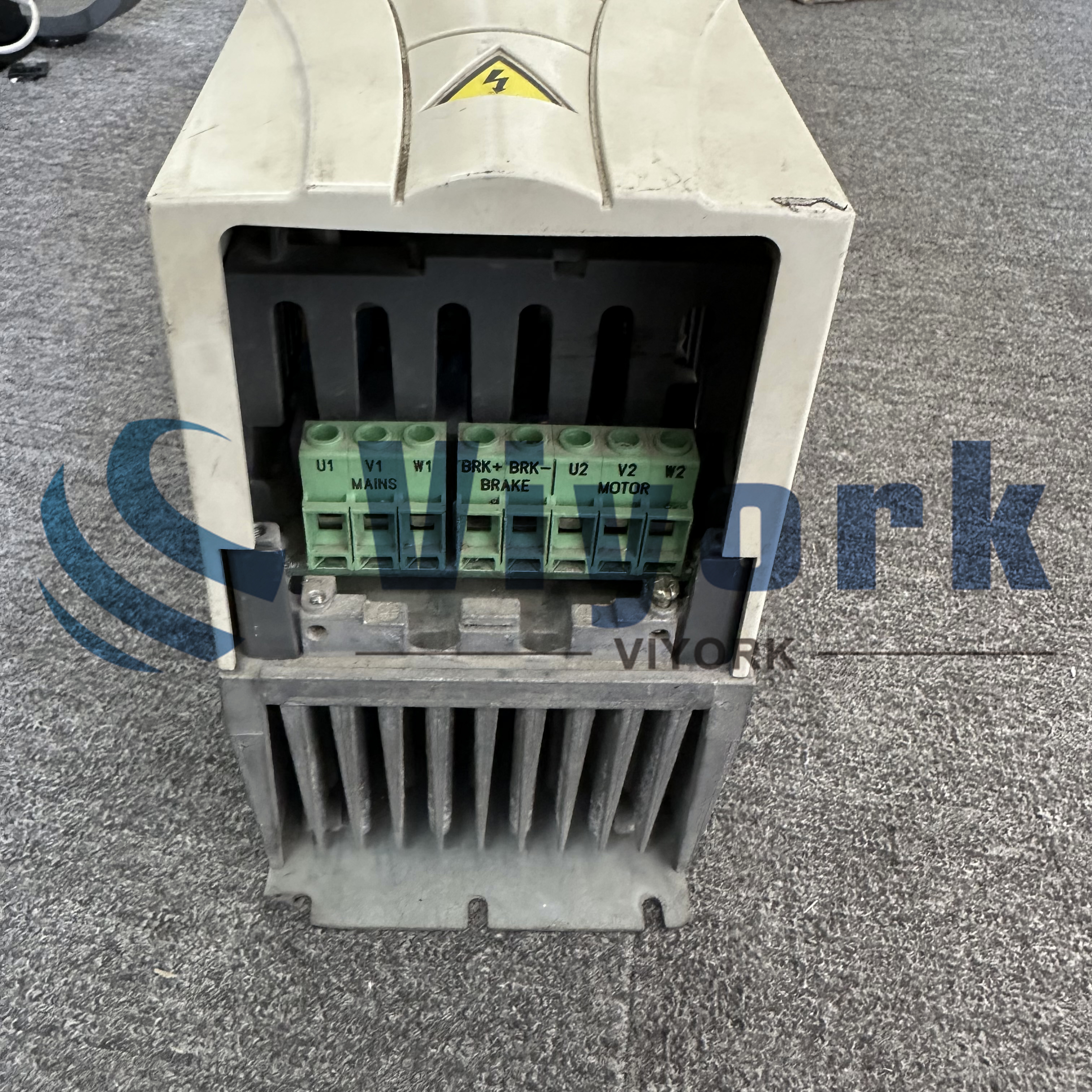 ABB ACS550-01-012A-4 INVERTER