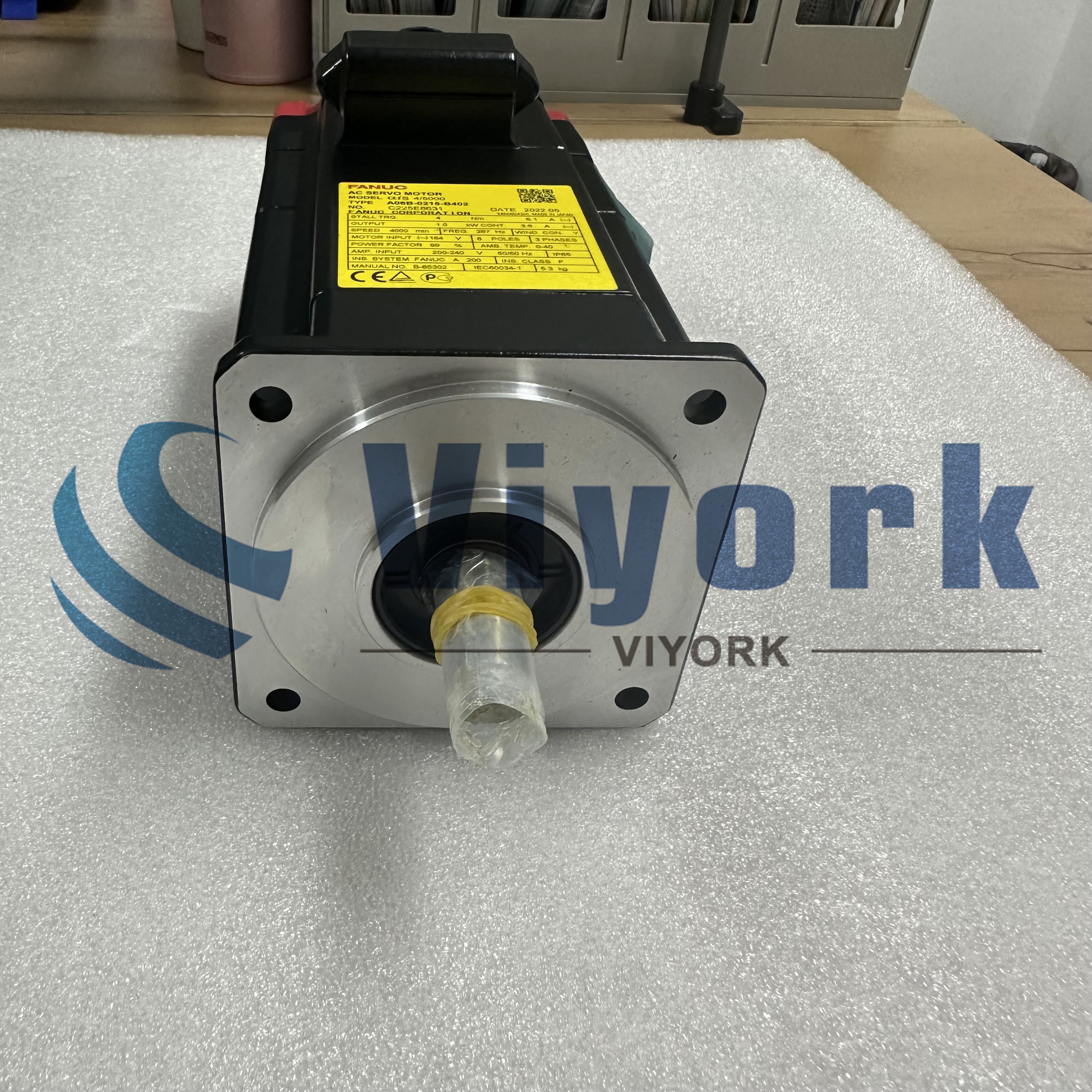 Fanuc A06B-0215-B402 AC SERVO MOTOR NEW