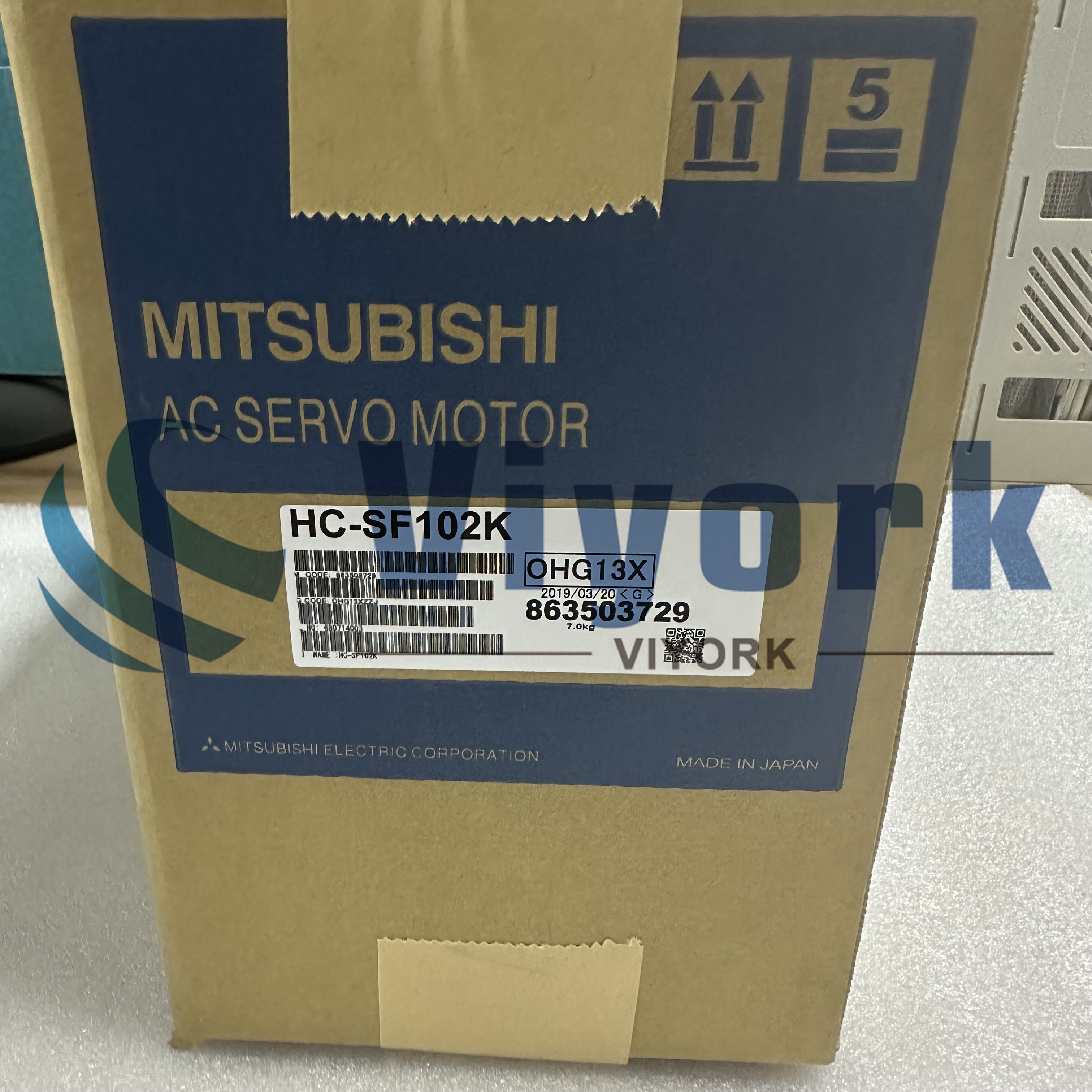 Mitsubishi HC-SF102K AC SERVO MOTOR 3AC 6AMP 123V 2000R/MIN NEW