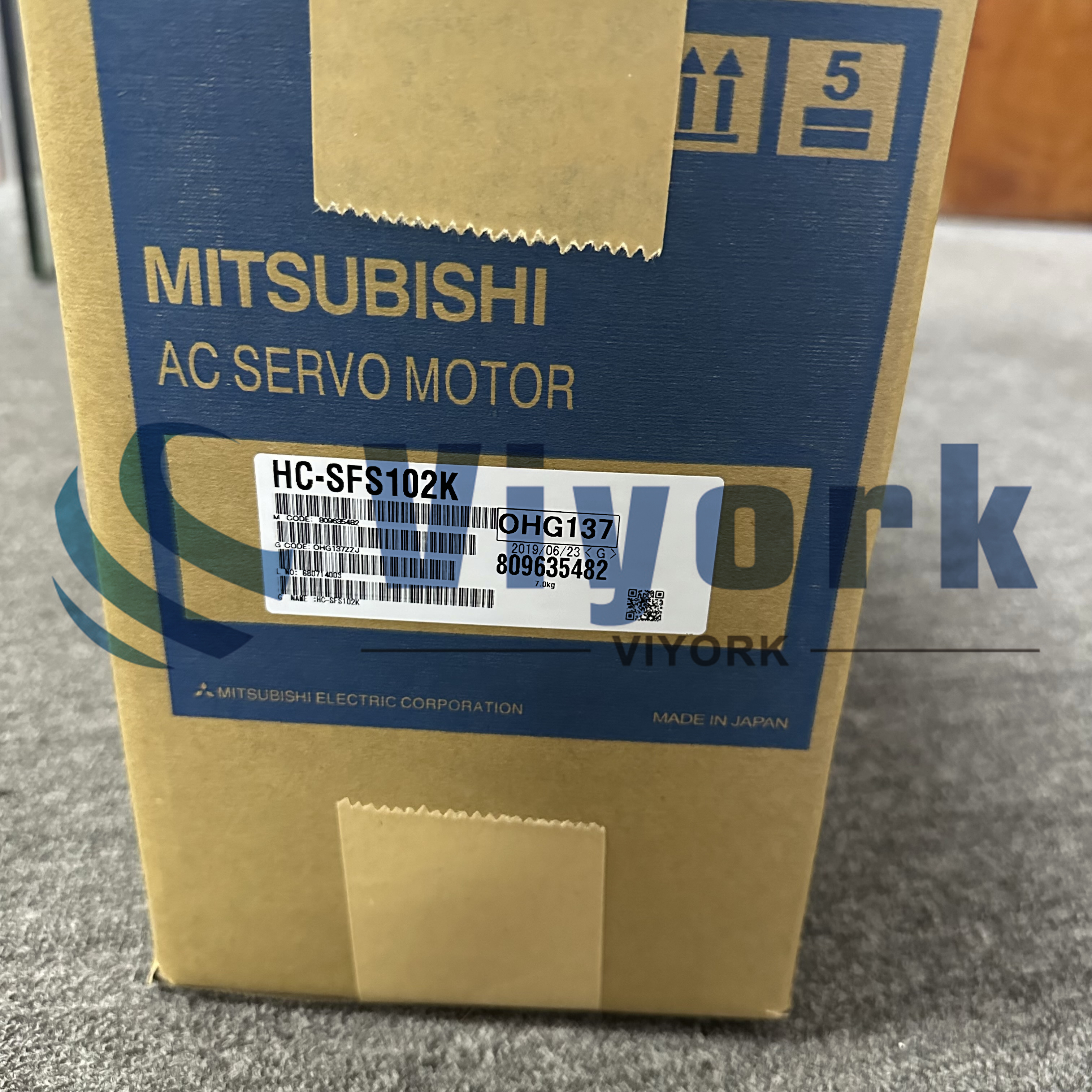 Mitsubishi HC-SFS102K AC SERVO MOTOR 6 AMP 123V 1 KW 2000 RPM NEW