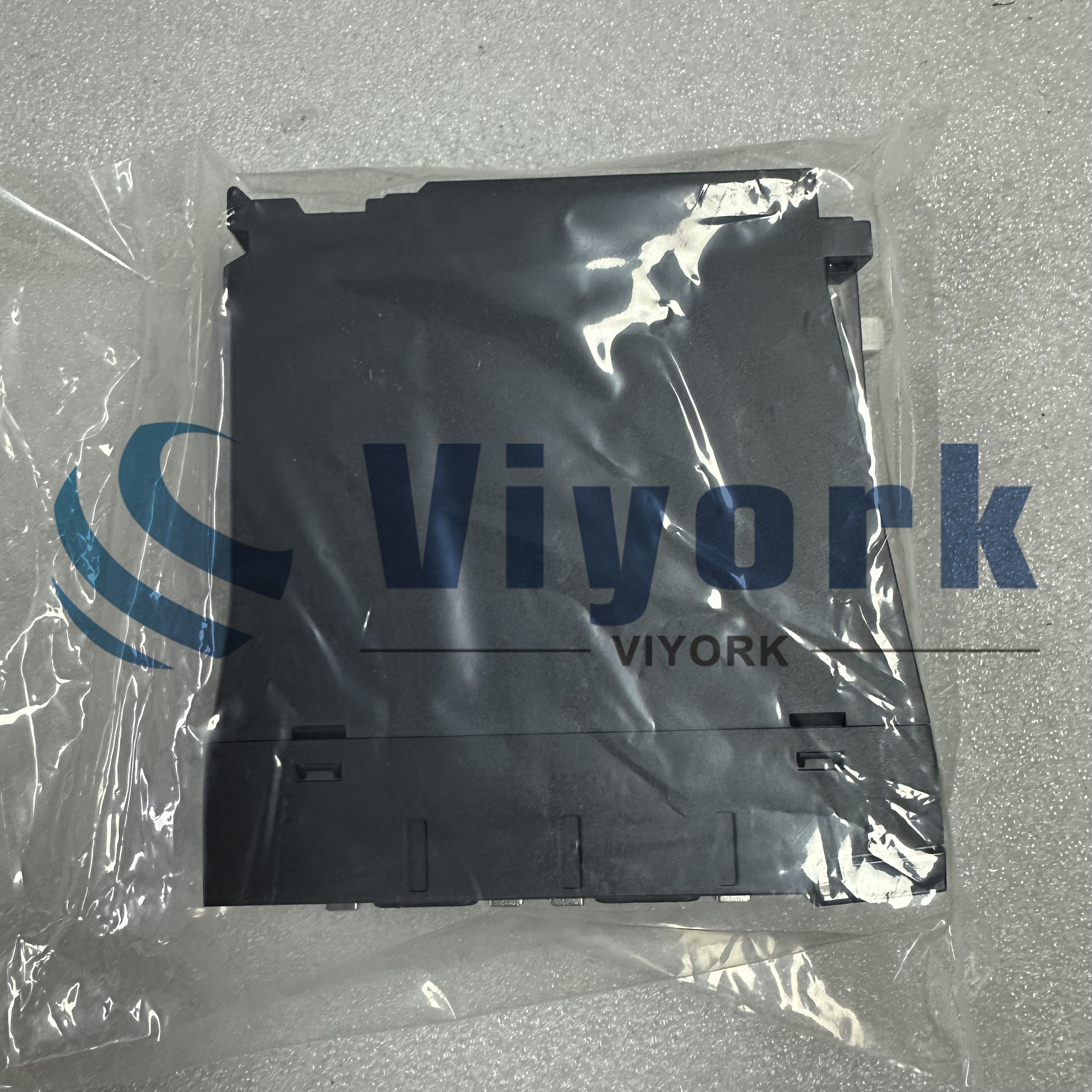 Mitsubishi RJ71C24-R2 MODULE NEW