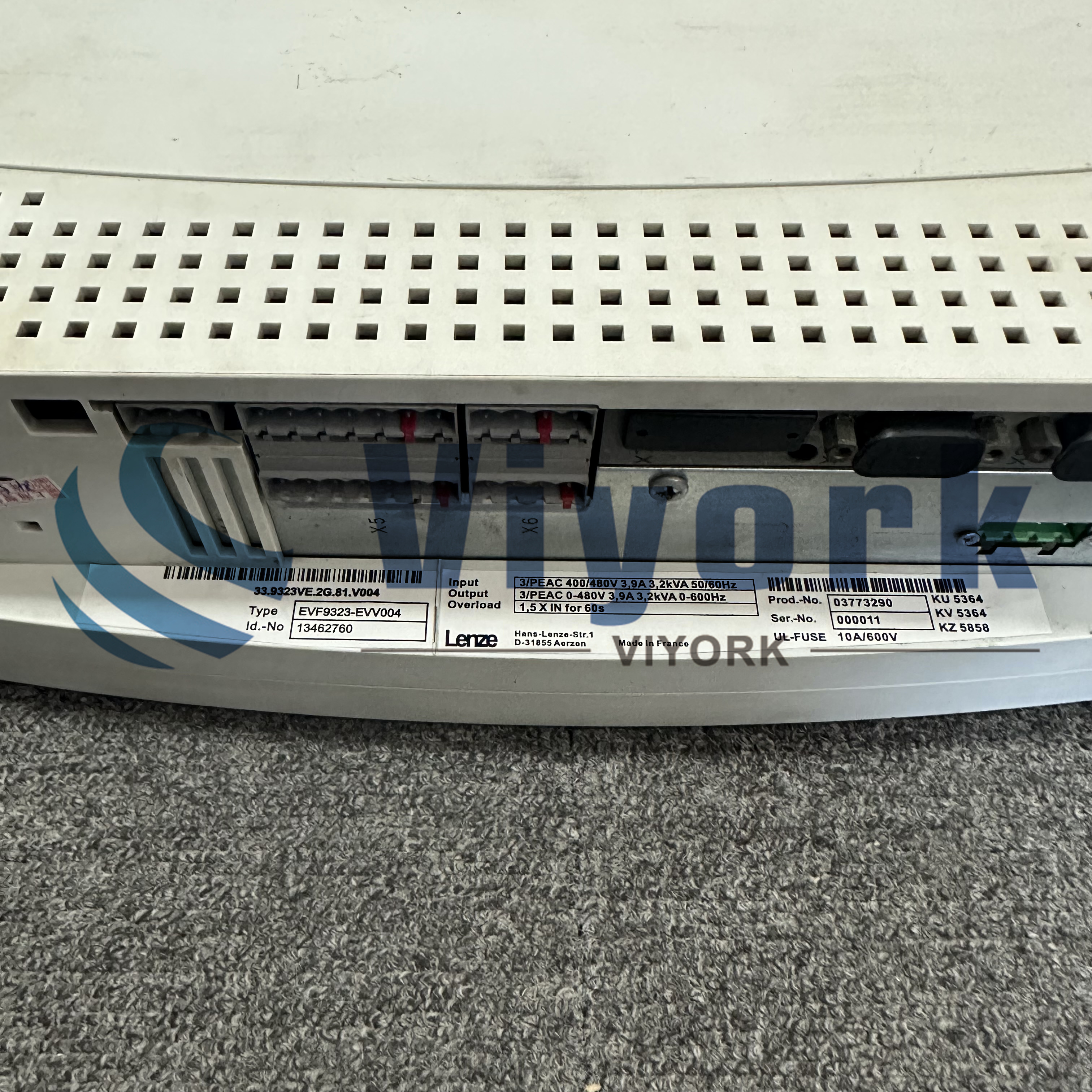 LENZE EVF9323-EVV004 INVERTER Fully Tested Fast delivery USED