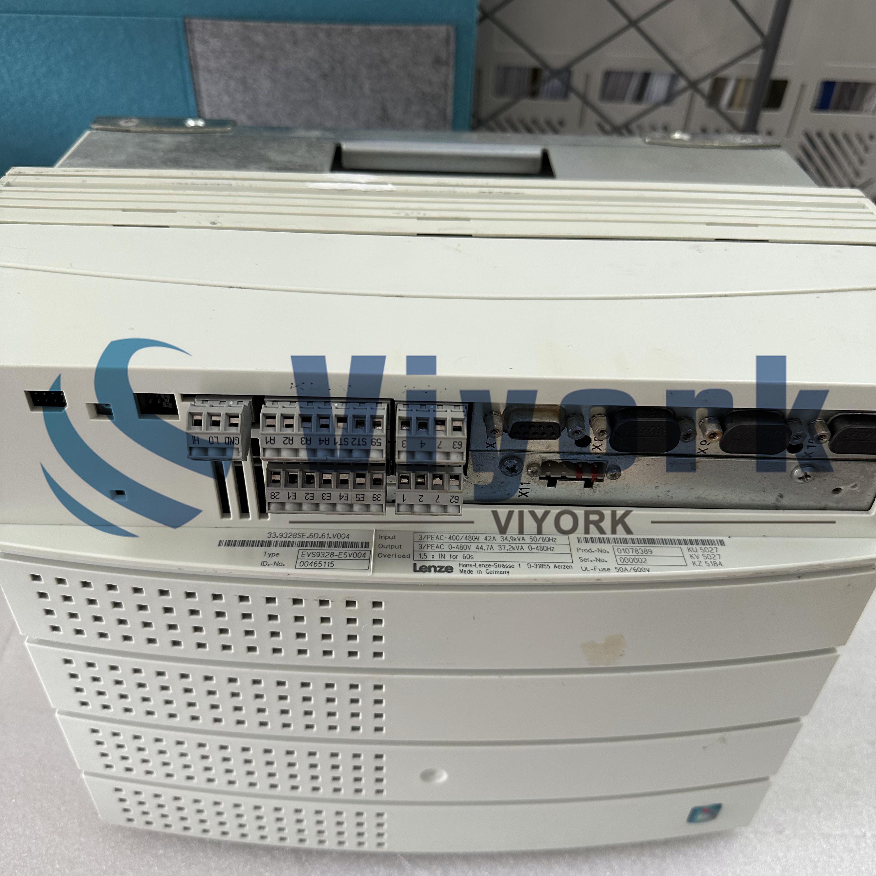 LENZE EVS9328-ESV004 INVERTER Fully Tested Fast delivery USED