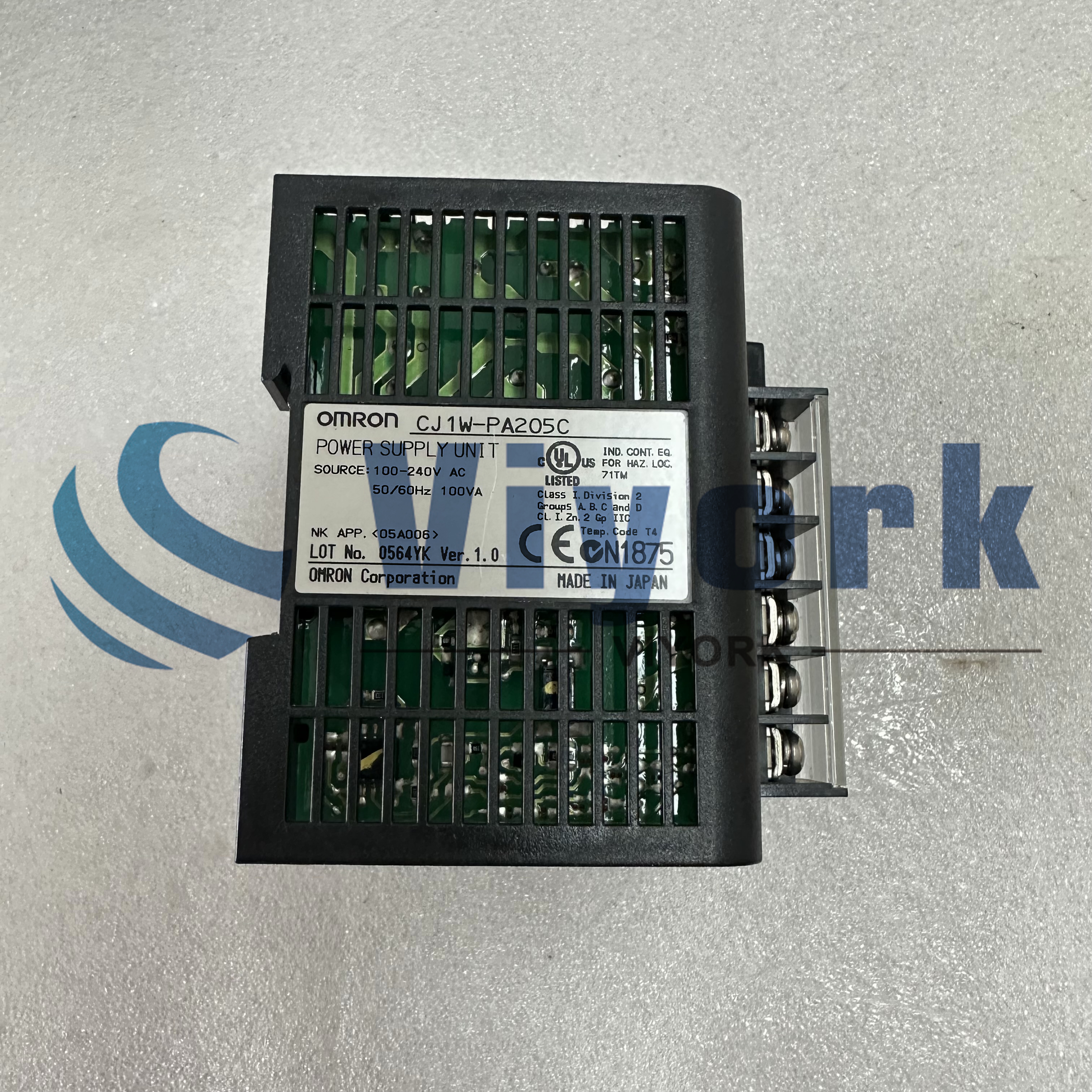 Omron CJ1W-PA205C MODULE NEW